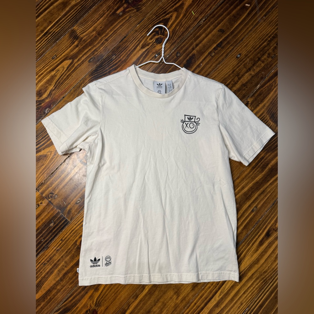 Adidas / André Saraiva collaboration Boys T-Shirt Size Medium